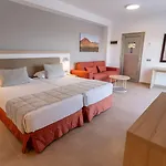 מלון Lanzarote Village 4*