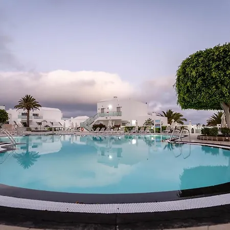 Lanzarote Village 4*