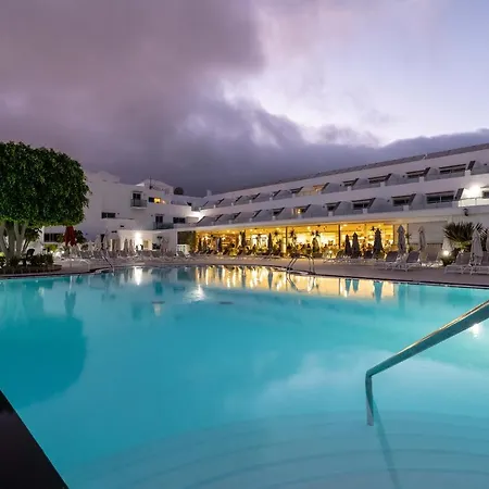Lanzarote Village Hotell 4*