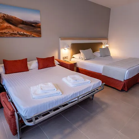 Lanzarote Village Hotell 4*